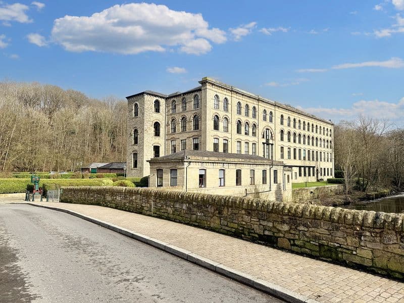 48 The Spinnings, Summerseat, BL9
