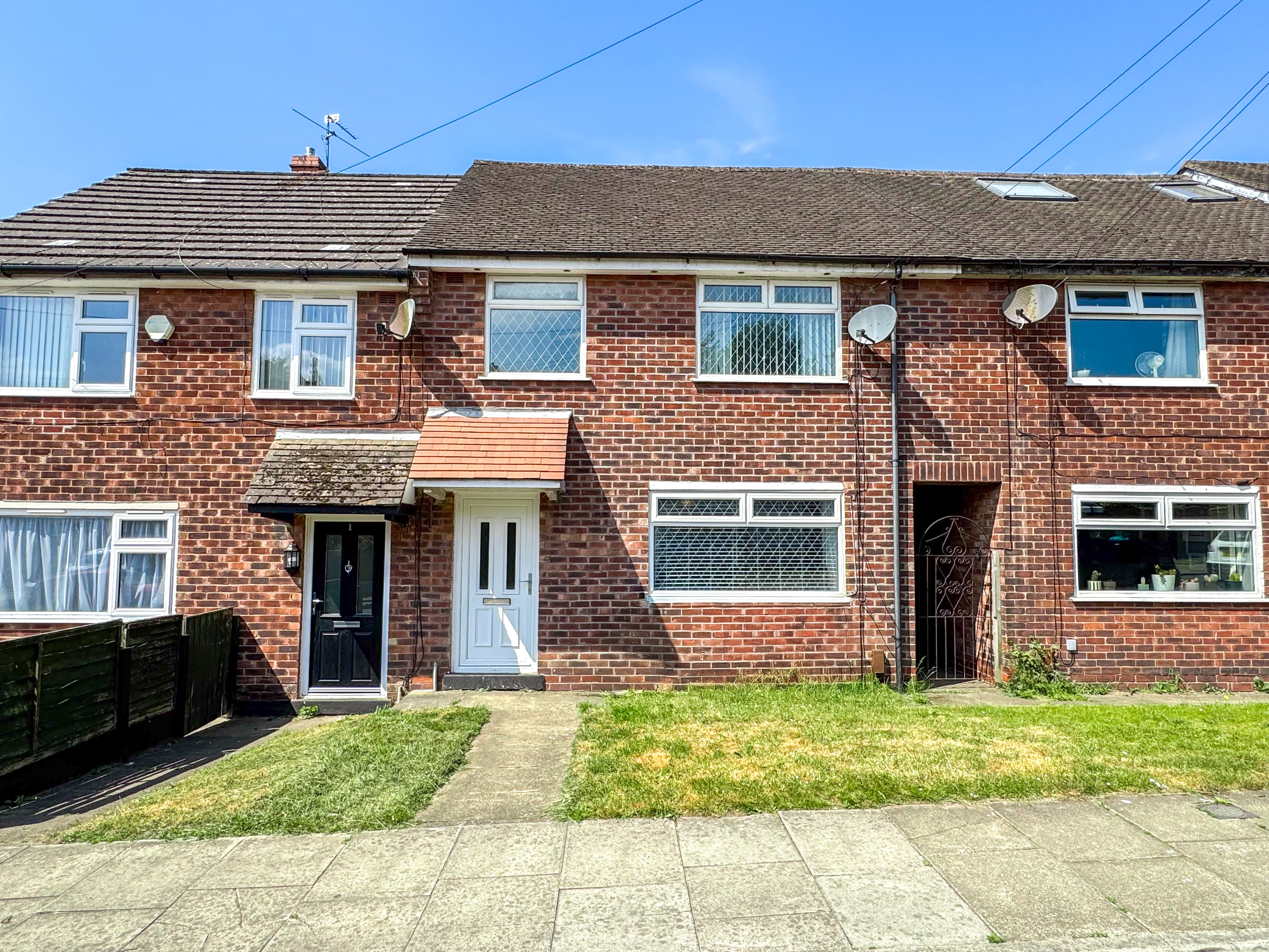 Malton Avenue, Whitefield, M45
