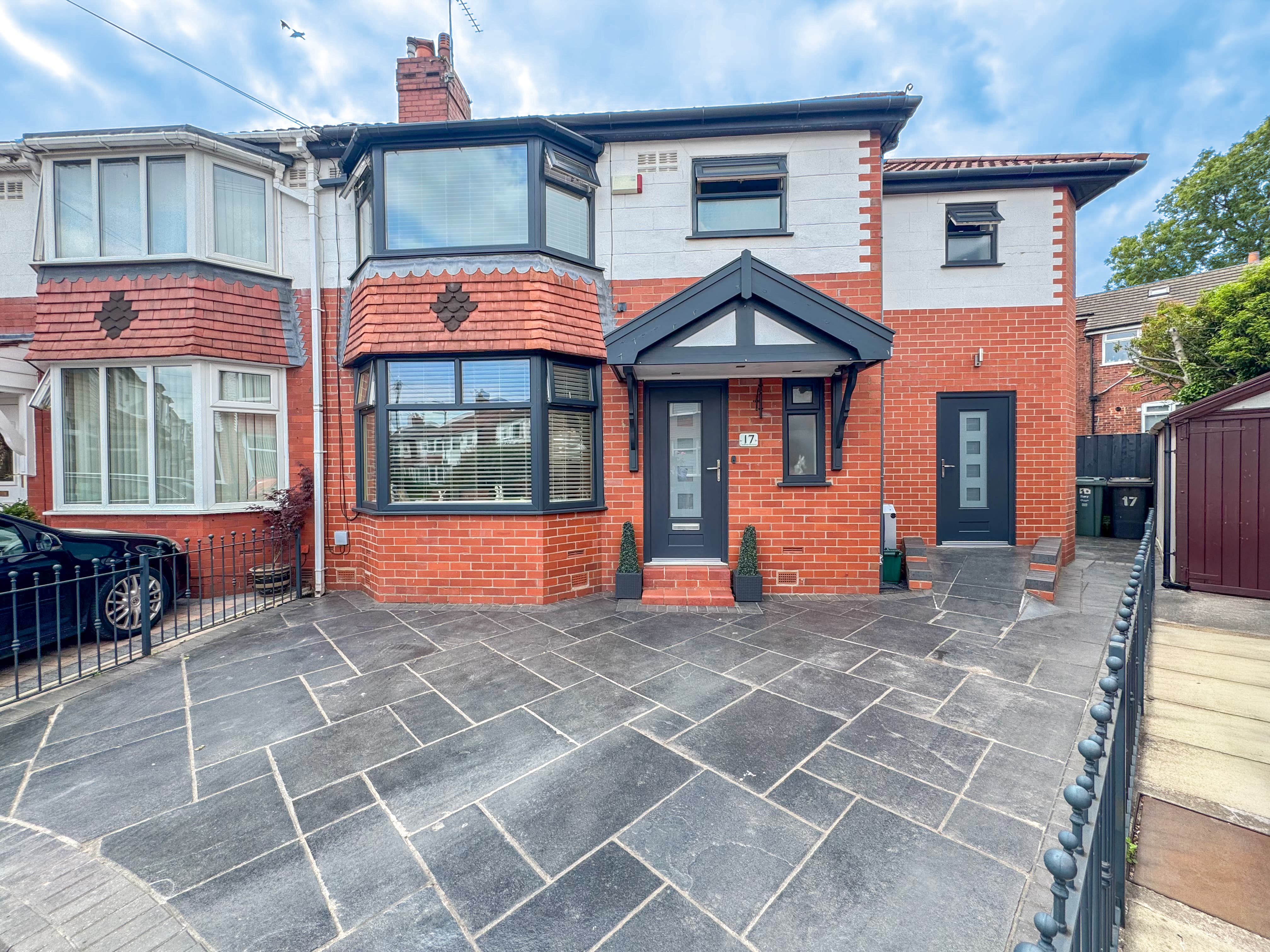 Caister Avenue, Whitefield, M45
