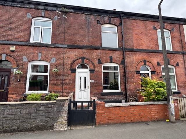 Cateaton Street, Bury BL9 5AW