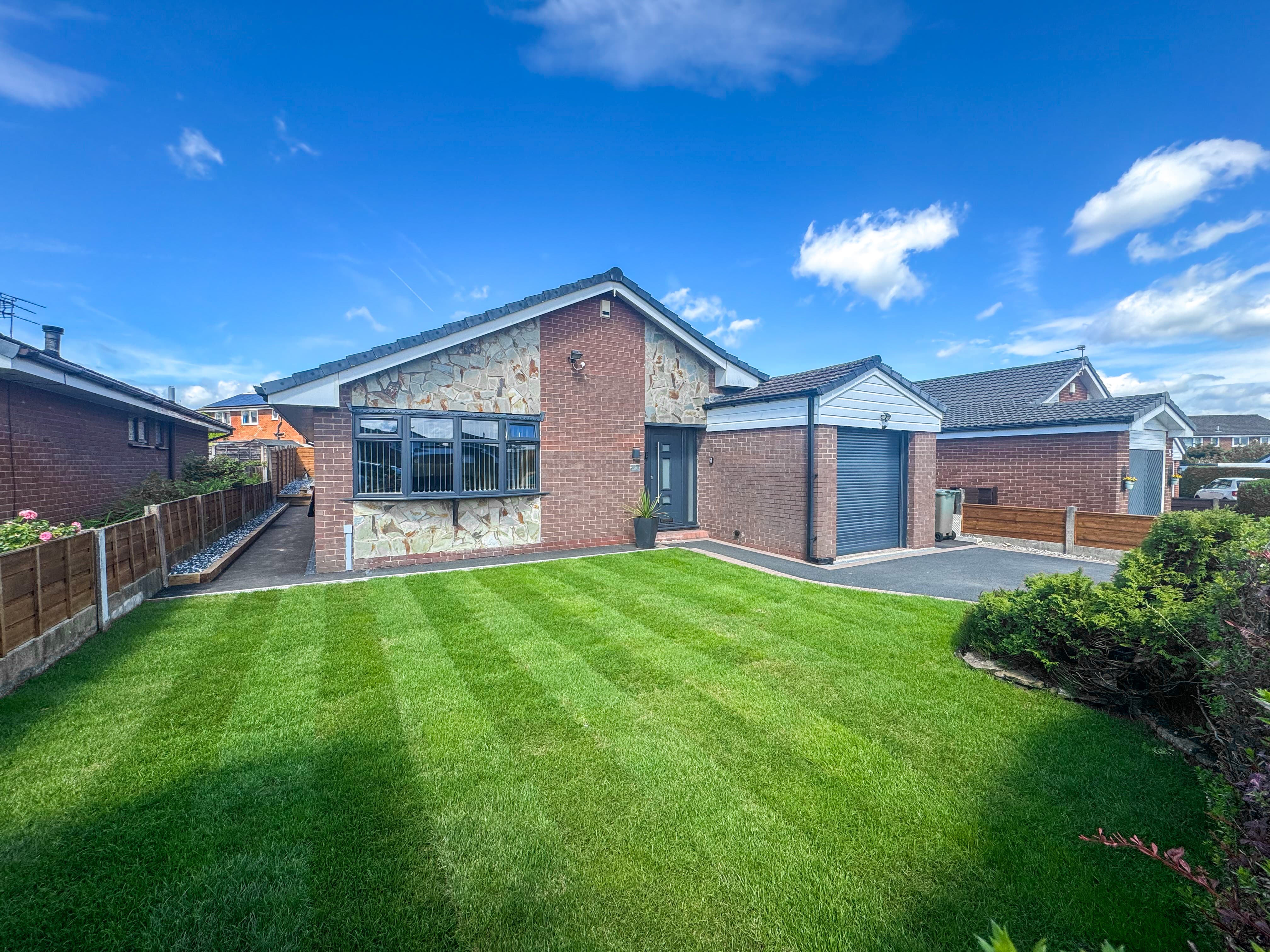 Bellingham Close, Bury, BL8