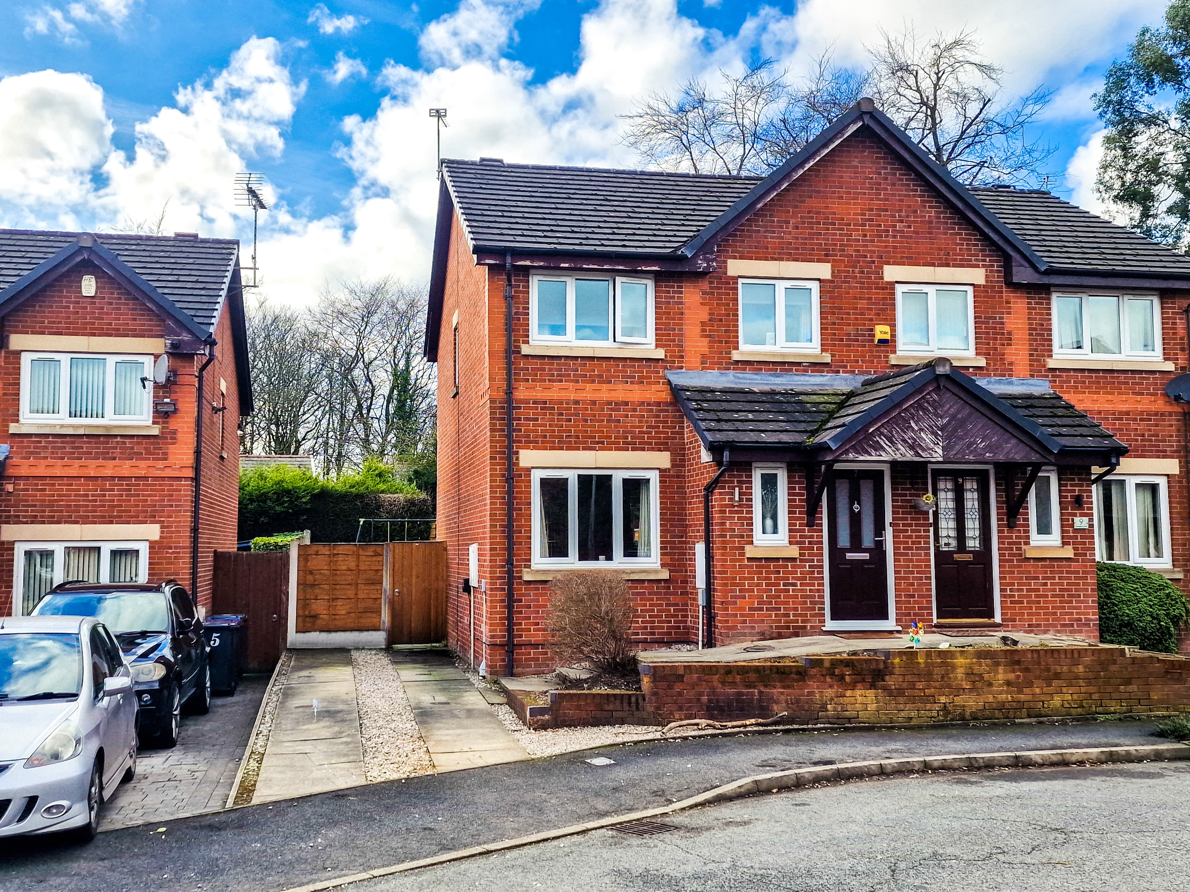 Greengate Close, Bury, BL9