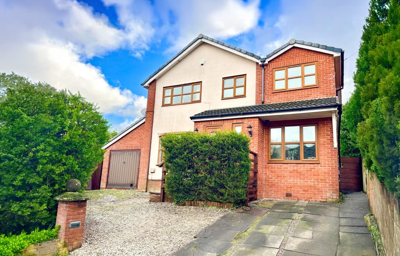 Clitheroe Drive, Lowercroft, Bury, BL8