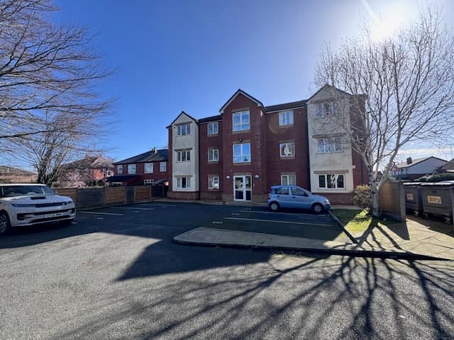 Apt 6, 286 Walshaw Road, Bury BL8 1PY