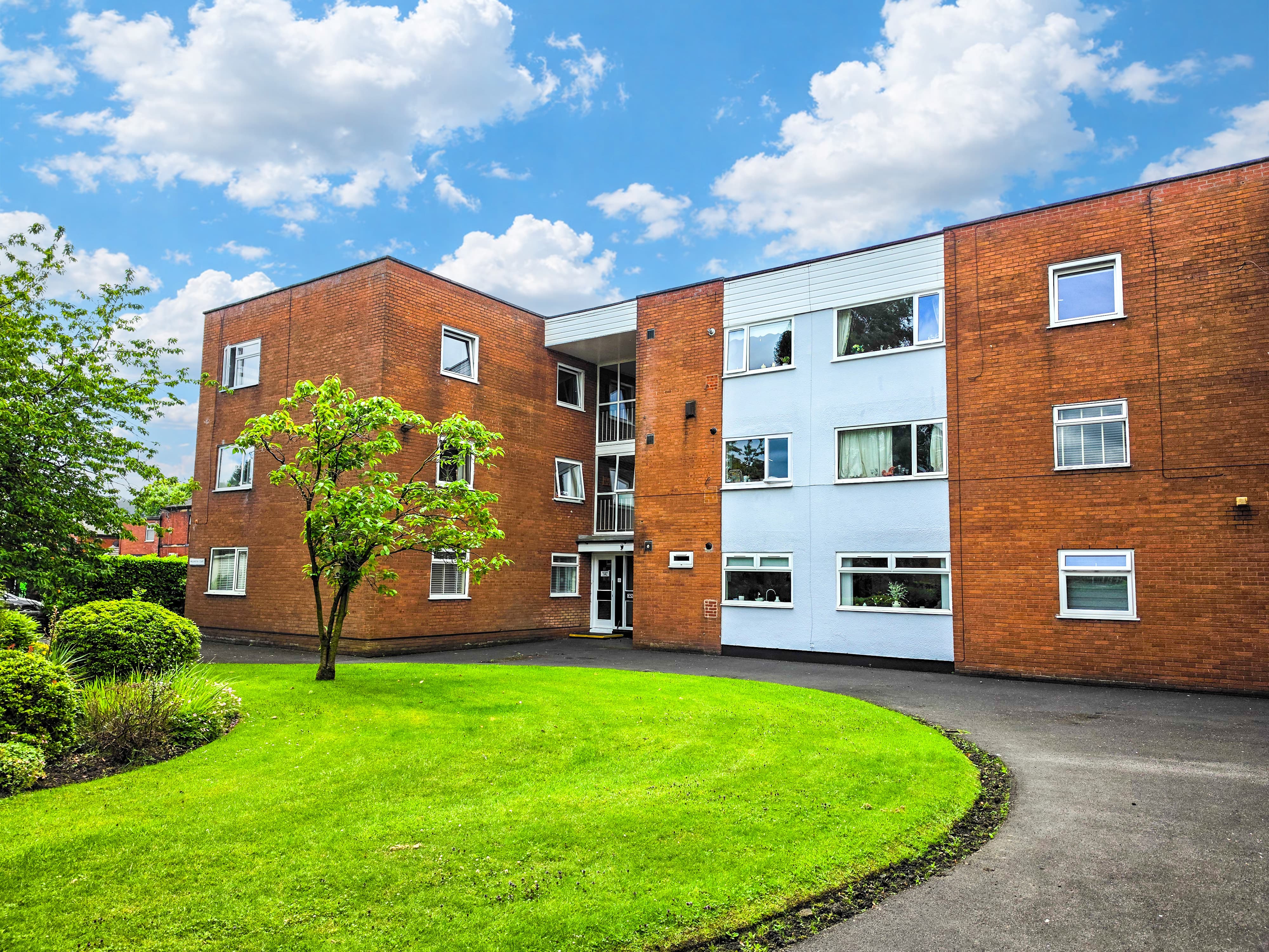 Wellington Court, Bolton Road, Bury, BL8 2PP