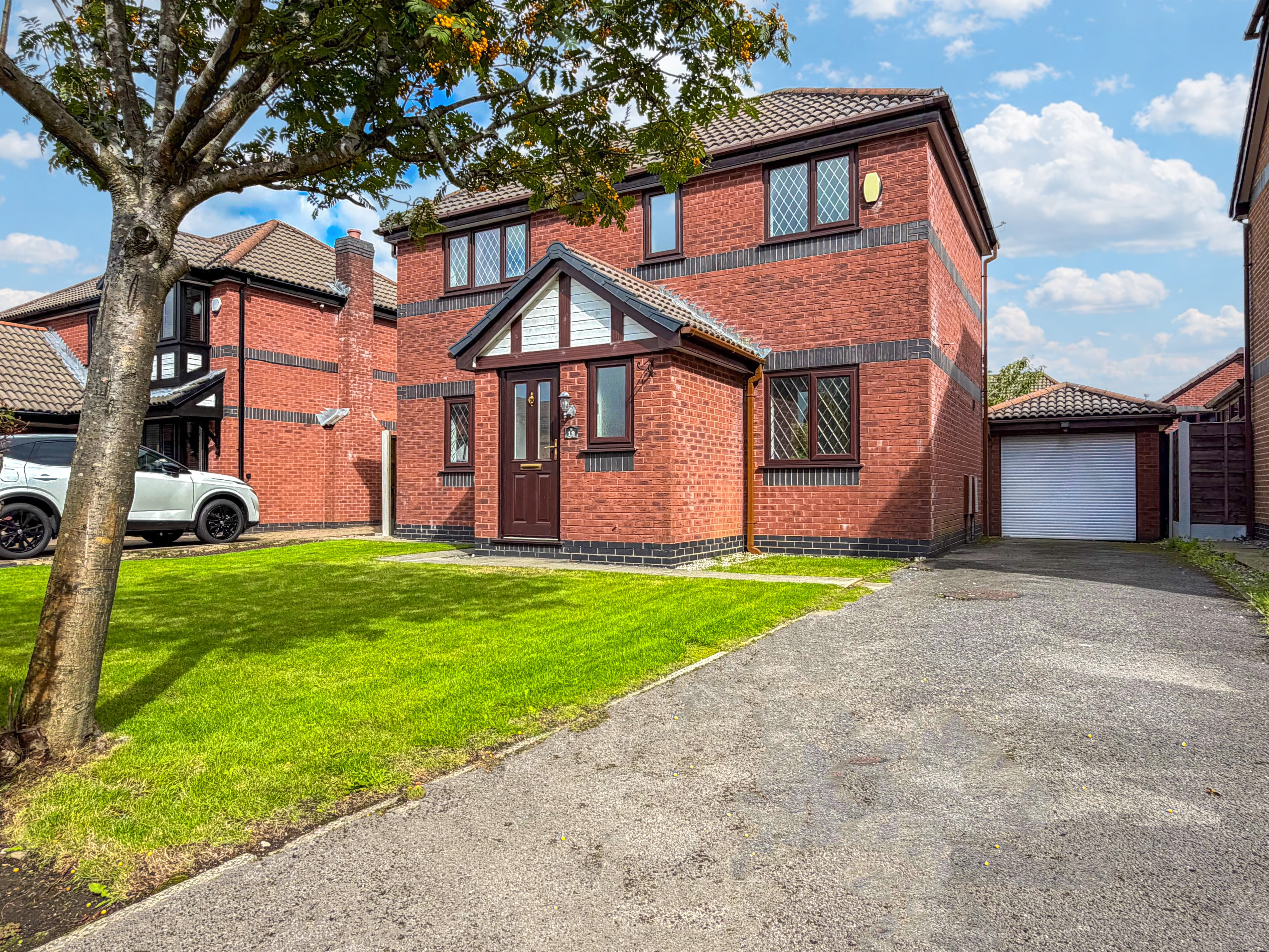 12 Parkstone Close, Lowercroft, Bury BL8 2UR