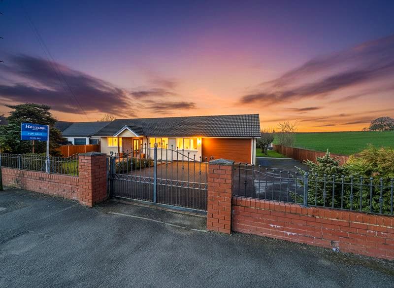 77 Starling Road, Three Arrows, Radcliffe, M26 4LW